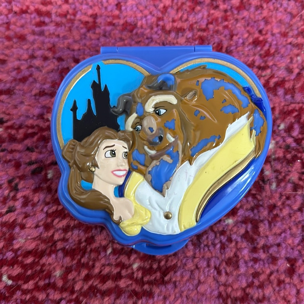 Vintage bluebird beauty and the beast Polly pocket case & Aladdin/jasmine dolls